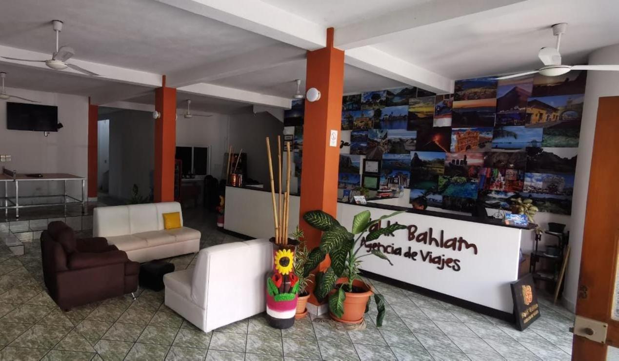 Hostal Tah Itza Flores Buitenkant foto